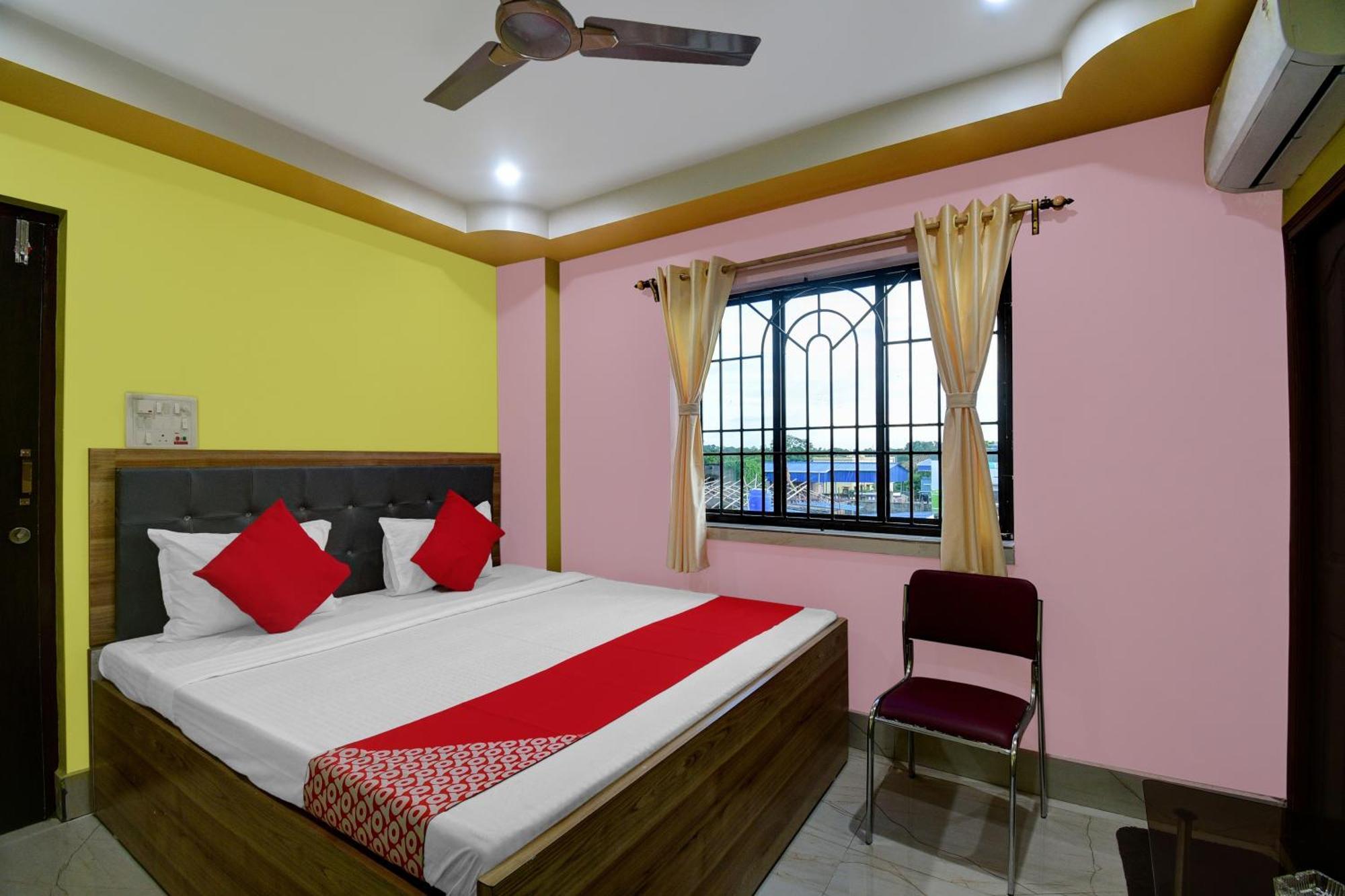 Hotel O Mahal And Restaurant Kanchrapara Kolkata Bagian luar foto